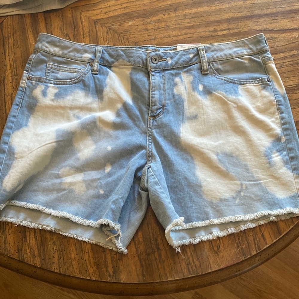 Arizona jeans shorts Size 17